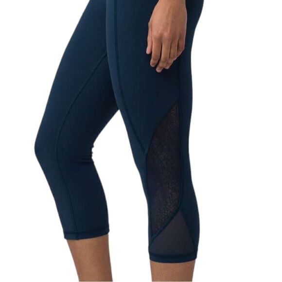 Lululemon Twist & Train Crop Legging 19” Jaded Size 4 - Picture 2 of 12